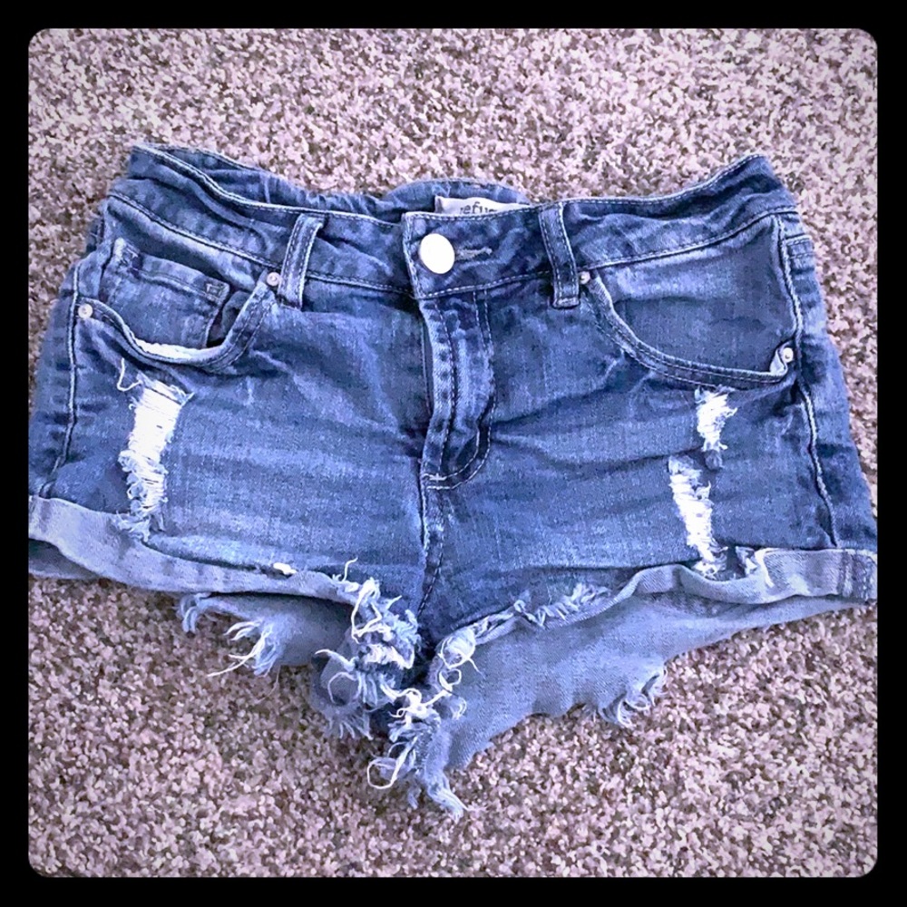 refuge blue ripped shorts
